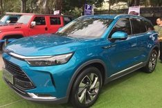 Vietnamese car imports continue rising