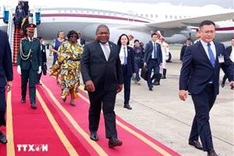 Mozambique President Filipe Jacinto Nyusi begins Vietnam visit