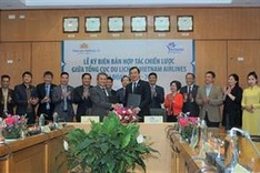 Vietnam Airlines commits to promote tourism