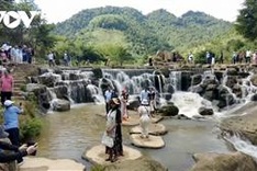 Moc Chau recognised as national tourism site