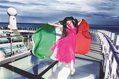 Vietnamese supermodel to transform cruise ship into ocean catwalk