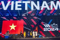 Vietnamese students win six prizes at world’s largest robotic competition