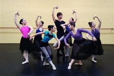 Italian dancers set to bring contemporary dance show to Vietnam