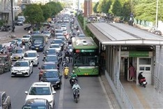 Hanoi BRT system helps reduce traffic congestion: local authorities