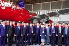 NA leader attends signing ceremony for Vietjet Air- Lao Airlines cooperation