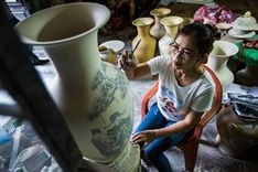 Hanoi to open vocational training courses in craft villages this year