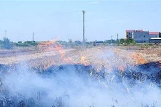 Straw burning worsens Hanoi suburban air pollution