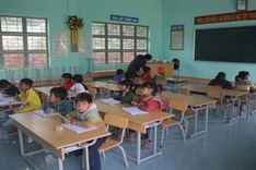 Teachers in mountainous area overcome challenges