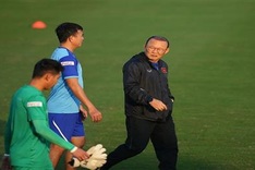 Coach Park Hang-seo extends contract with VFF