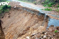 Heavy rains trigger floods and landslides in northern province