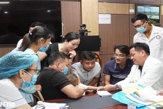 Quang Binh children provided with free surgery