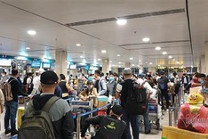 Airlines asked to adjust flight time to ease overcrowding around Tet Holiday