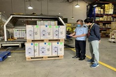 More than 331,000 doses of Pfizer Covid-19 vaccine arrive in Vietnam