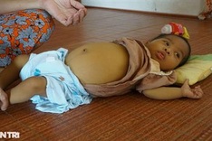 Poor mother seeks help to save ailing little daughter