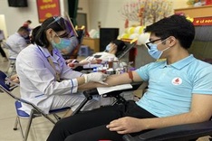 Thousands donate blood after Tet