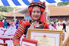 Teacher honoured for great efforts in remote areas