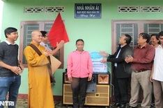 Dantri/DTiNews readers help build house for poor ethnic family