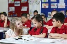 Foreigners teaching English in Vietnam required to get training certificates