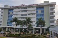 Quang Binh patients receive Tet care