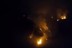 Hundreds help stamp out Yen Bai forest fire