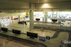 Tan Son Nhat airport still quiet despite full tourism reopening