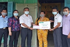 Children receive support from Dantri readers after losing father