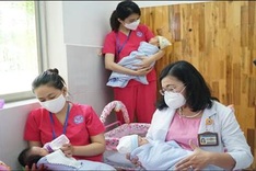 Centre for Covid-19-infected new mothers opens in HCM City