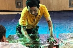 Finger drawing painter receives Worldkings’ recognition