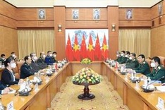 Vietnamese, Chinese defence ministers hold talks in Hanoi