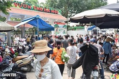 Hanoi to partly remove fences at Thu Le Zoo