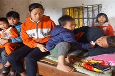 Injured father calls for help after serious accident