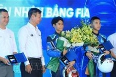 32 Vietnamese racing drivers receive licences