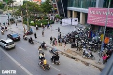 Hanoi metro line lacks parking area