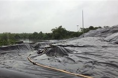 Hanoi landfill temporarily closed due to overloading