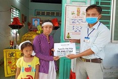 Dantri readers support poor family in Can Tho City