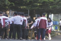 Dak Lak school security checks stir controversy