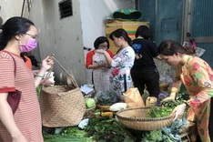 Market sells countryside specialities in HCM City centre