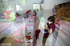 Newborns with Covid-19-infected mothers taken care by volunteers in HCM City