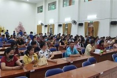 Ho Chi Minh City parents complain about poor school meals