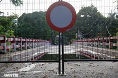 Roadblocks added for Covid-19 prevention in Hanoi