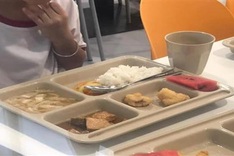 School criticised over poor meals