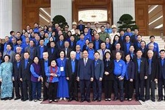 Prime Minister meets generations of youth union officials