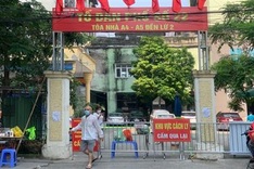 Hanoi apartment buildings locked down due to Covid-19 infections