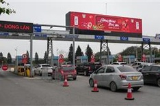 Automatic car toll collection starts at Hanoi, HCMC airports