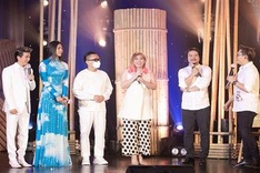 Cong Tri ao dai raises VND80m for Danang-Quang Nam