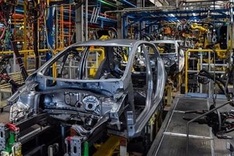 Government reduces registration fees to boost car sales