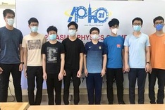Vietnamese student wins perfect scores at the Asian Physics Olympiad 2021
