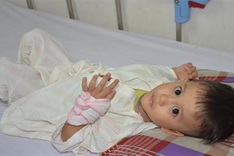 Woman calls for help to treat grandson from heart disease