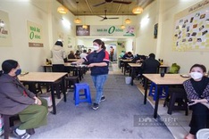 Hanoi vegetarian restaurant offers free meals