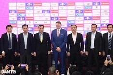 Troussier officially becomes Vietnamese national football team’s head coach